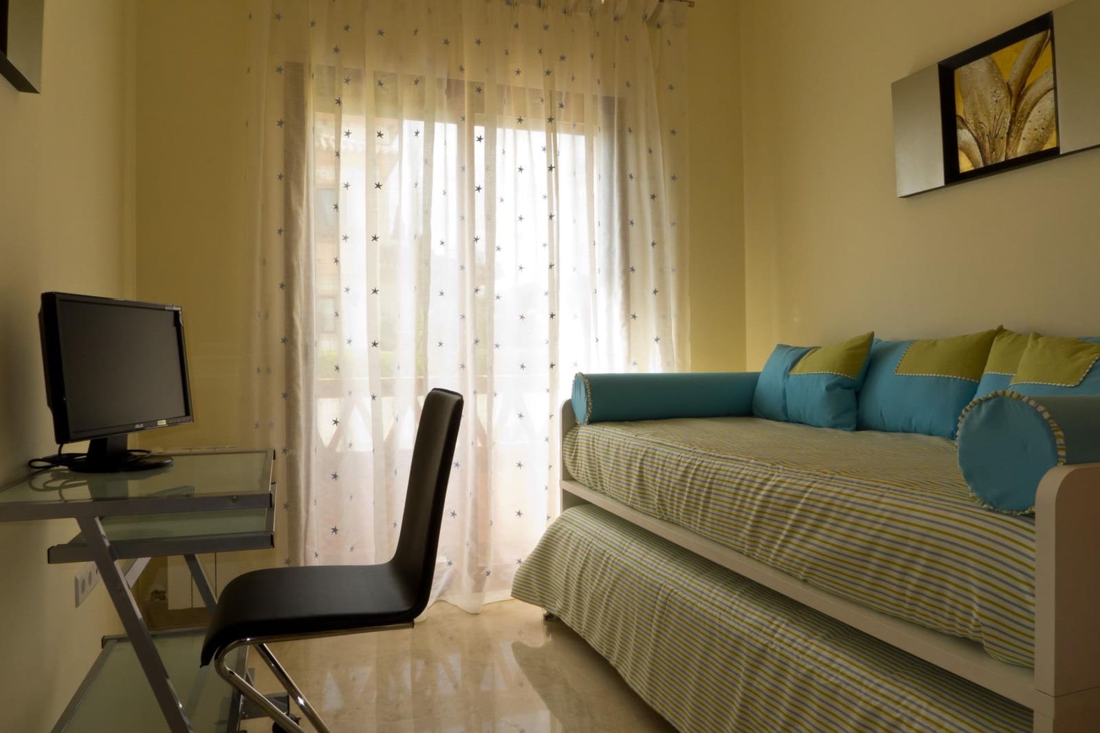 5 bedroom Semi-detached Villa for sale in Coin with pool garage - € 420,000 (Ref: 9720205)