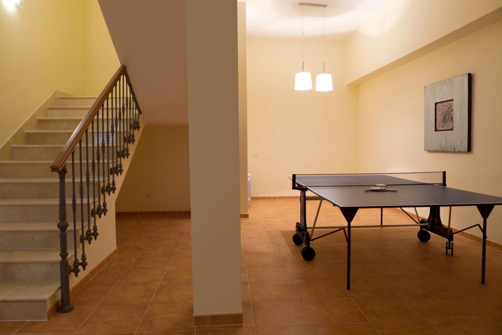 5 bedroom Semi-detached Villa for sale in Coin with pool garage - € 420,000 (Ref: 9720205)