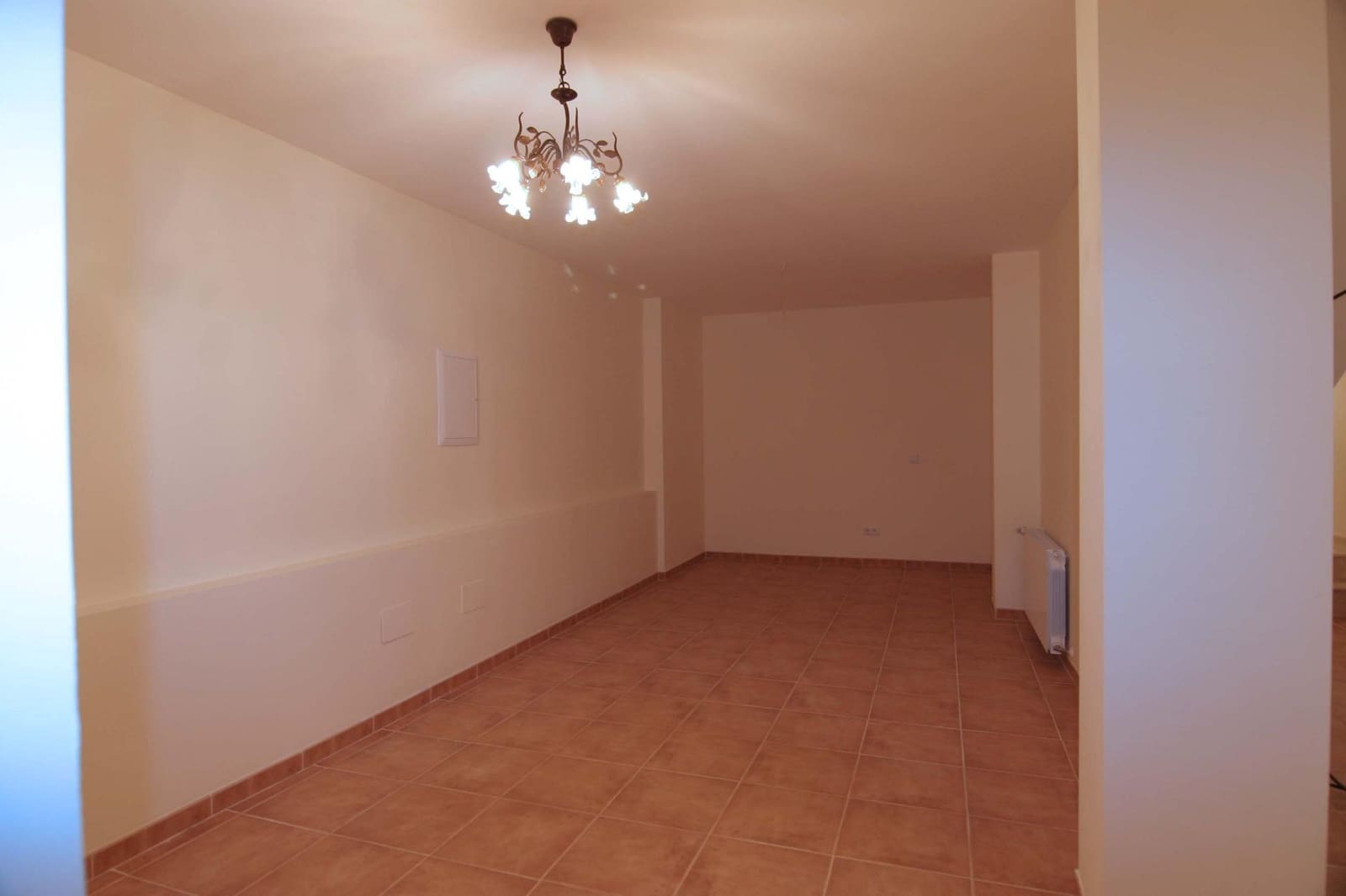 5 bedroom Semi-detached Villa for sale in Coin with pool garage - € 420,000 (Ref: 9720205)