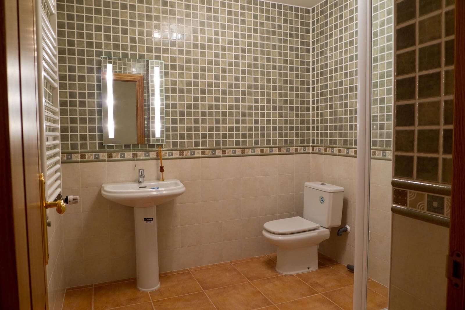 5 bedroom Semi-detached Villa for sale in Coin with pool garage - € 420,000 (Ref: 9720205)