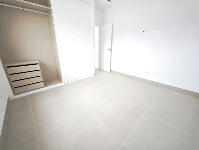 3 quarto Moradia Geminada para venda em Coín com piscina - 439 950 € (Ref: 9721911)