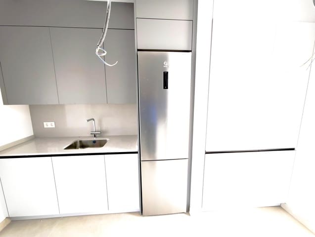 3 quarto Moradia Geminada para venda em Coín com piscina - 439 950 € (Ref: 9721911)