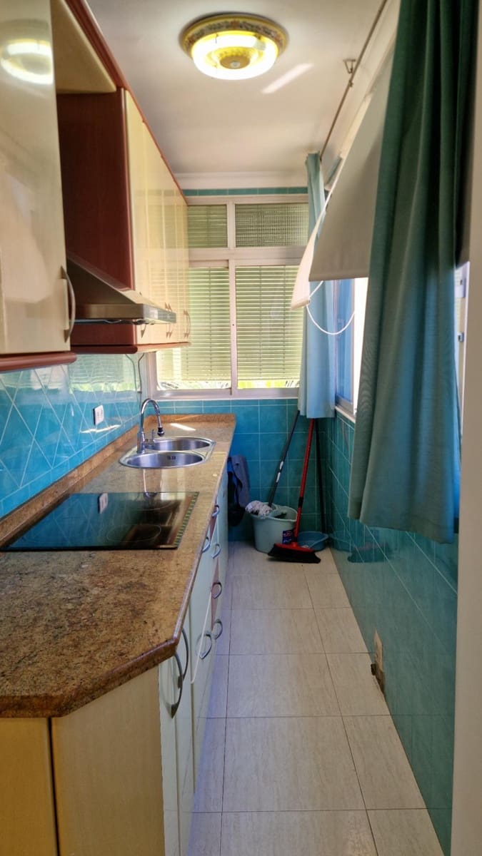 3 sypialnia Mieszkanie na sprzedaż w Miasto Malaga - 205 000 € (Ref: 9726854)