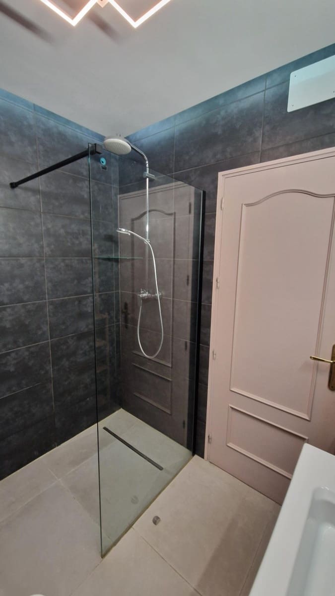 3 sypialnia Mieszkanie na sprzedaż w Miasto Malaga - 205 000 € (Ref: 9726854)