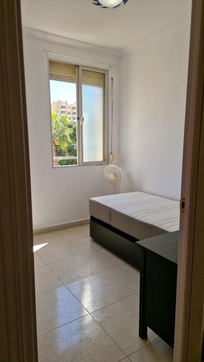 3 sypialnia Mieszkanie na sprzedaż w Miasto Malaga - 205 000 € (Ref: 9726854)