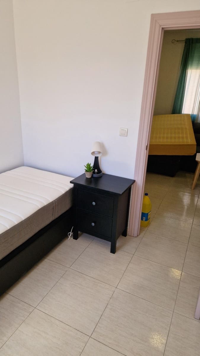 3 sypialnia Mieszkanie na sprzedaż w Miasto Malaga - 205 000 € (Ref: 9726854)