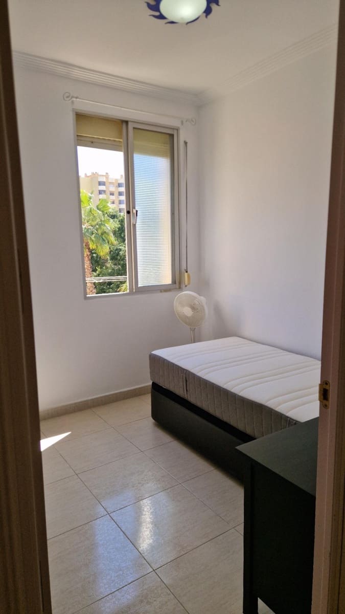 3 sypialnia Mieszkanie na sprzedaż w Miasto Malaga - 205 000 € (Ref: 9726854)