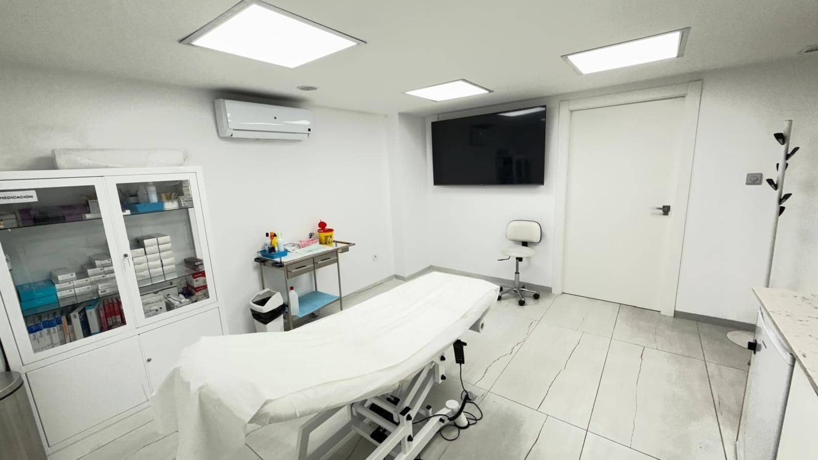 6 sovrum Kommersiell till salu i Algeciras - 295 000 € (Ref: 9726855)