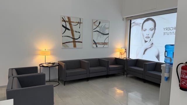 6 sovrum Kommersiell till salu i Algeciras - 295 000 € (Ref: 9726855)