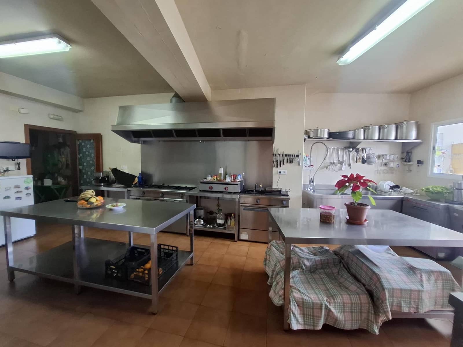 30 soveværelse Hotel til salg i Tolox med garage - € 890.000 (Ref: 9735819)