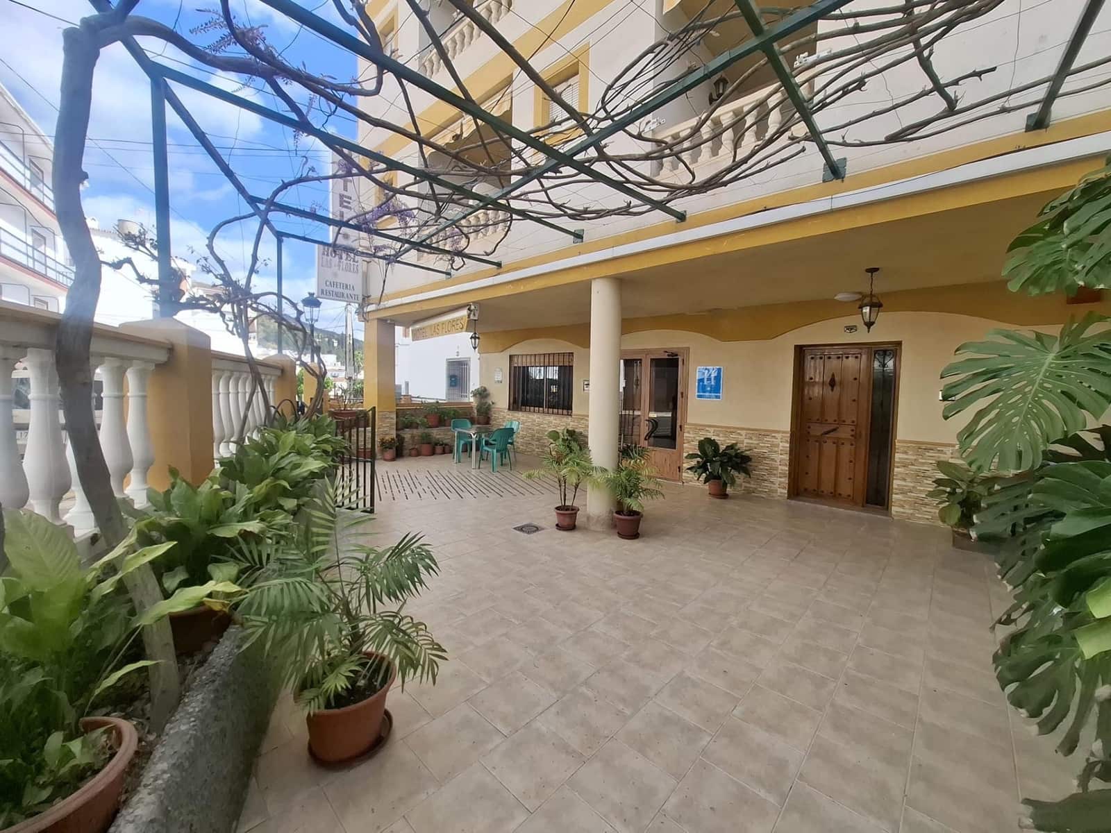 30 soveværelse Hotel til salg i Tolox med garage - € 890.000 (Ref: 9735819)