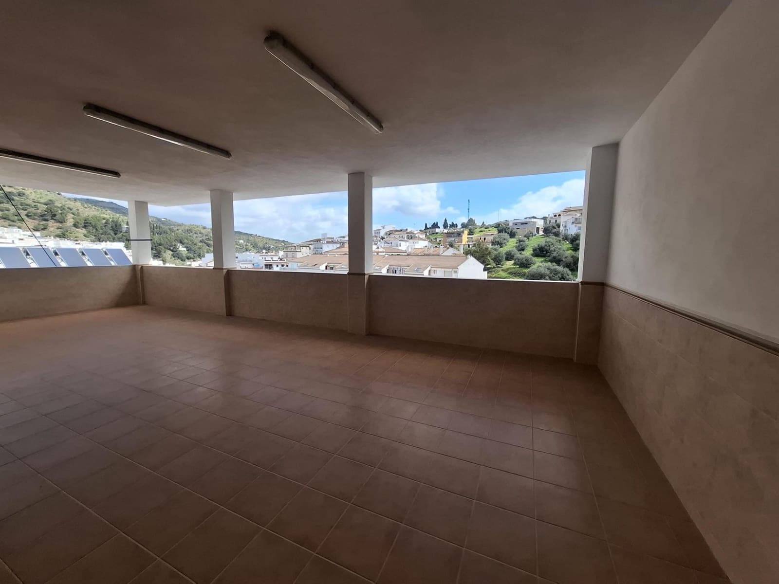 30 soveværelse Hotel til salg i Tolox med garage - € 890.000 (Ref: 9735819)