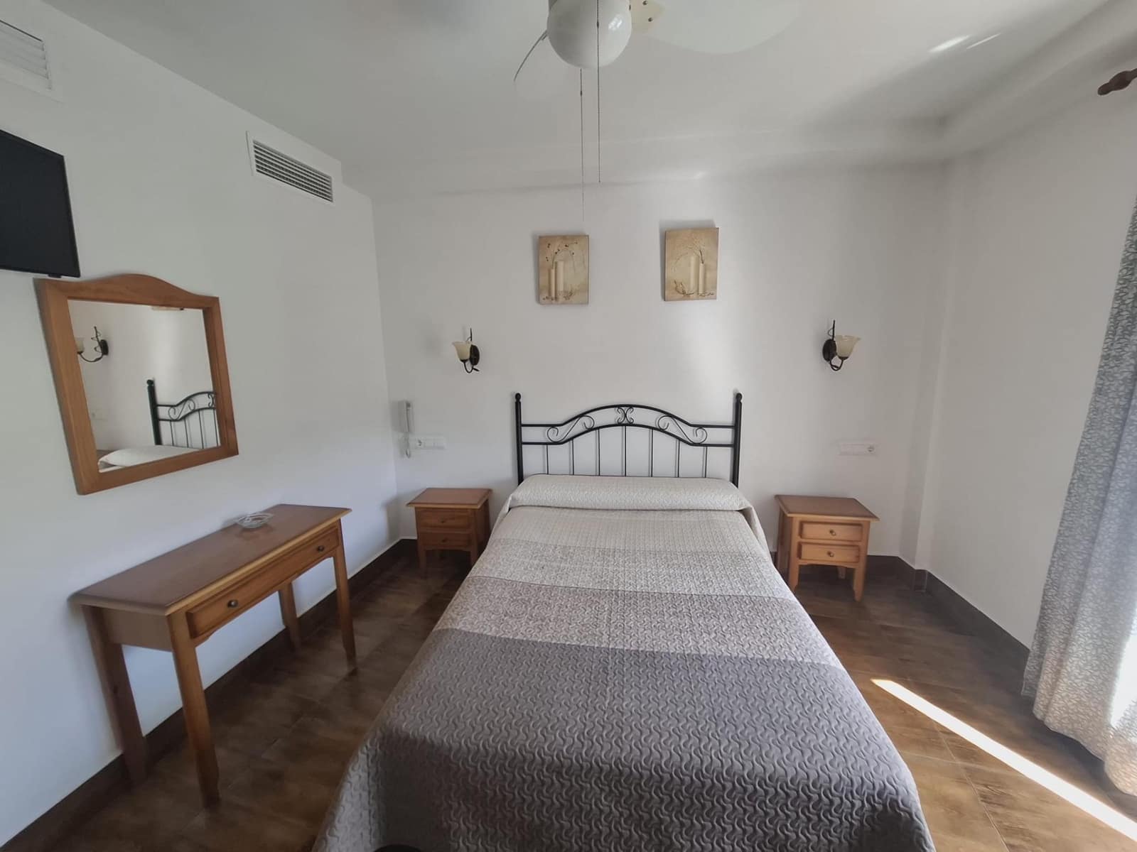 30 soveværelse Hotel til salg i Tolox med garage - € 890.000 (Ref: 9735819)