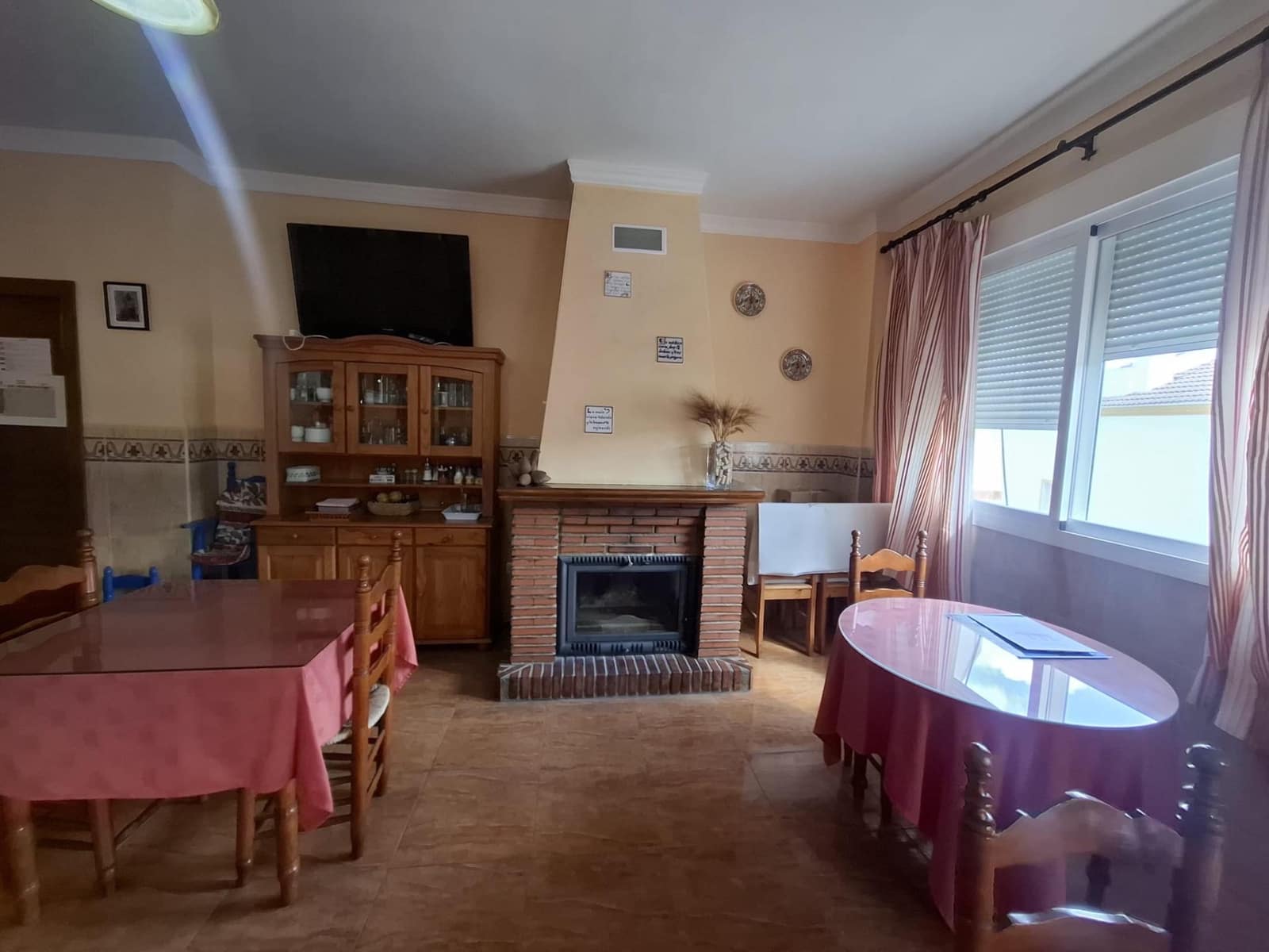 30 soveværelse Hotel til salg i Tolox med garage - € 890.000 (Ref: 9735819)