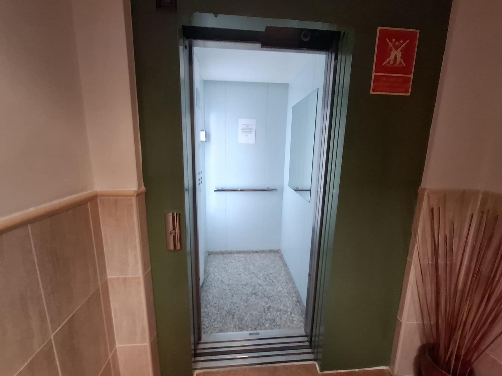 30 soveværelse Hotel til salg i Tolox med garage - € 890.000 (Ref: 9735819)