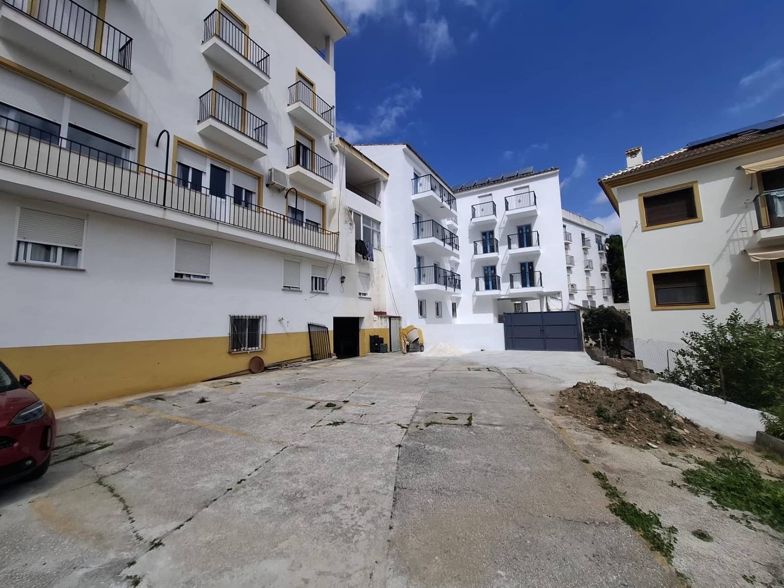 30 soveværelse Hotel til salg i Tolox med garage - € 890.000 (Ref: 9735819)