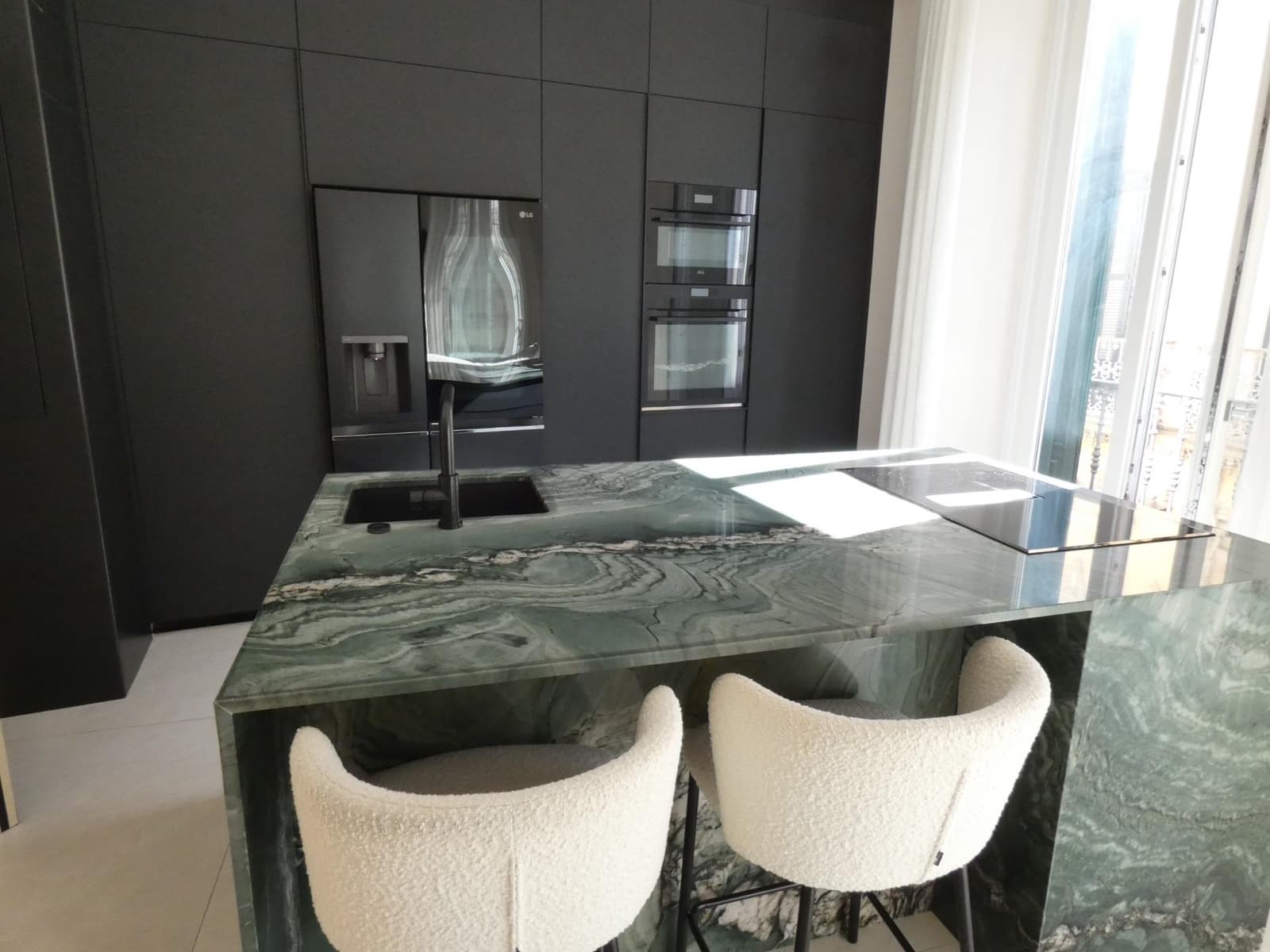 8 slaapkamer Flat te koop in Malaga stad - € 1.250.000 (Ref: 9759174)