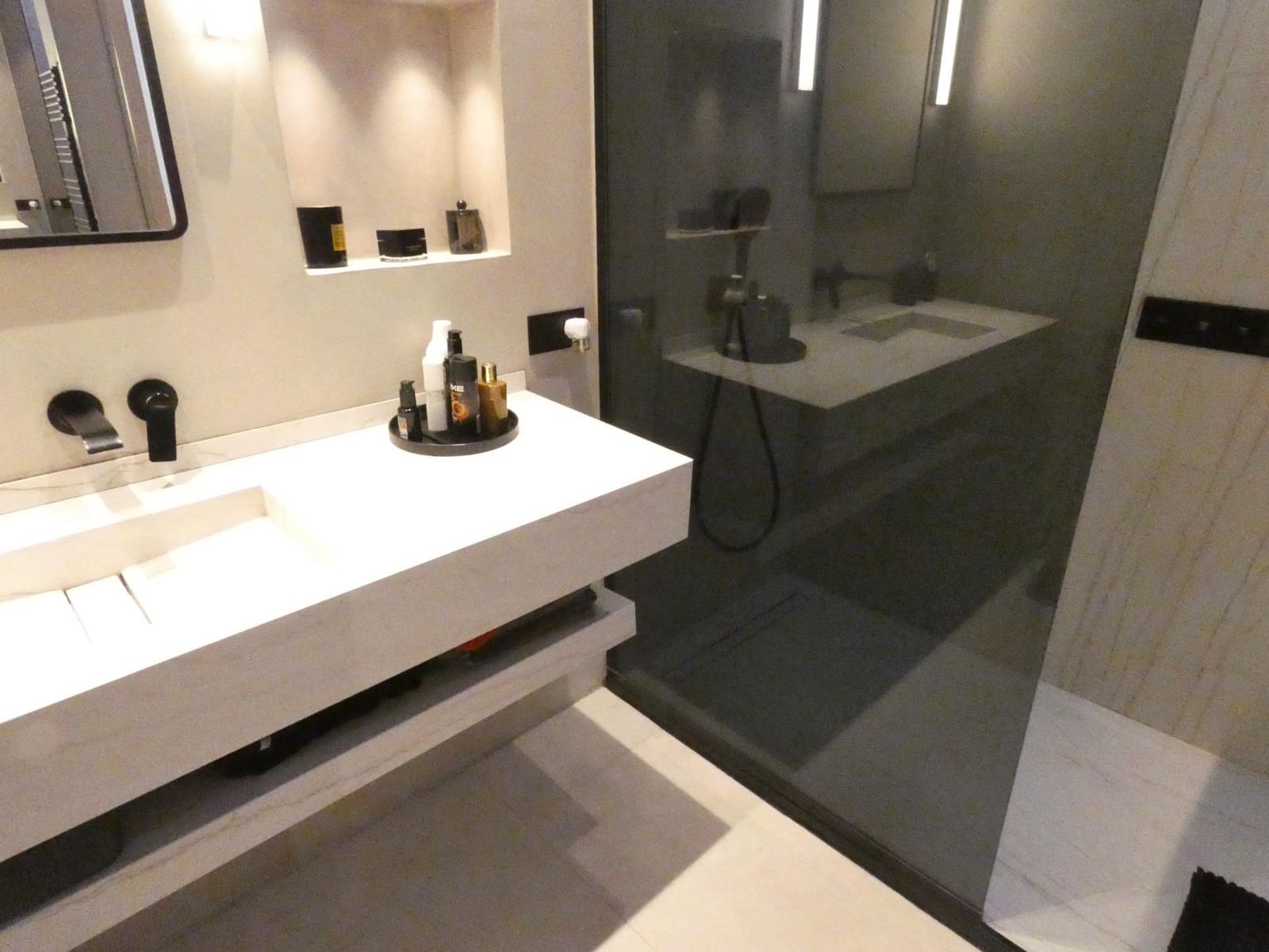 8 slaapkamer Flat te koop in Malaga stad - € 1.250.000 (Ref: 9759174)