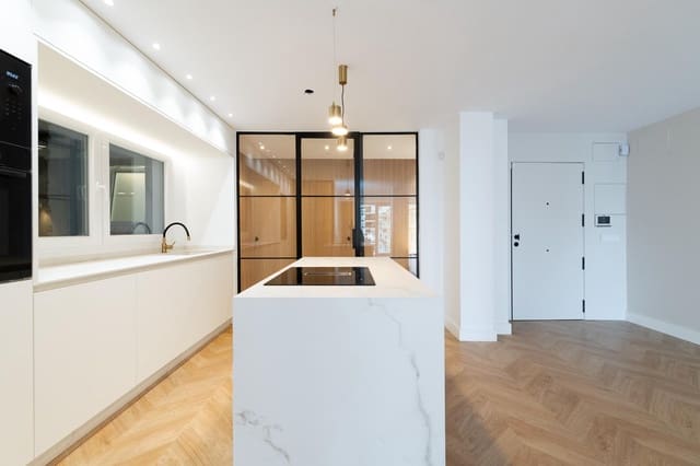 3 sovrum Lägenhet till salu i La Malagueta, Málaga stad - 890 000 € (Ref: 9780774)