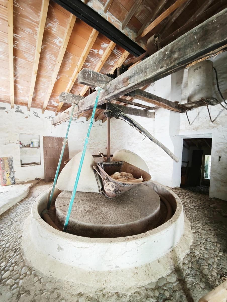 8 bedroom Finca/Country House for sale in Pizarra with garage - € 380,000 (Ref: 9787021)