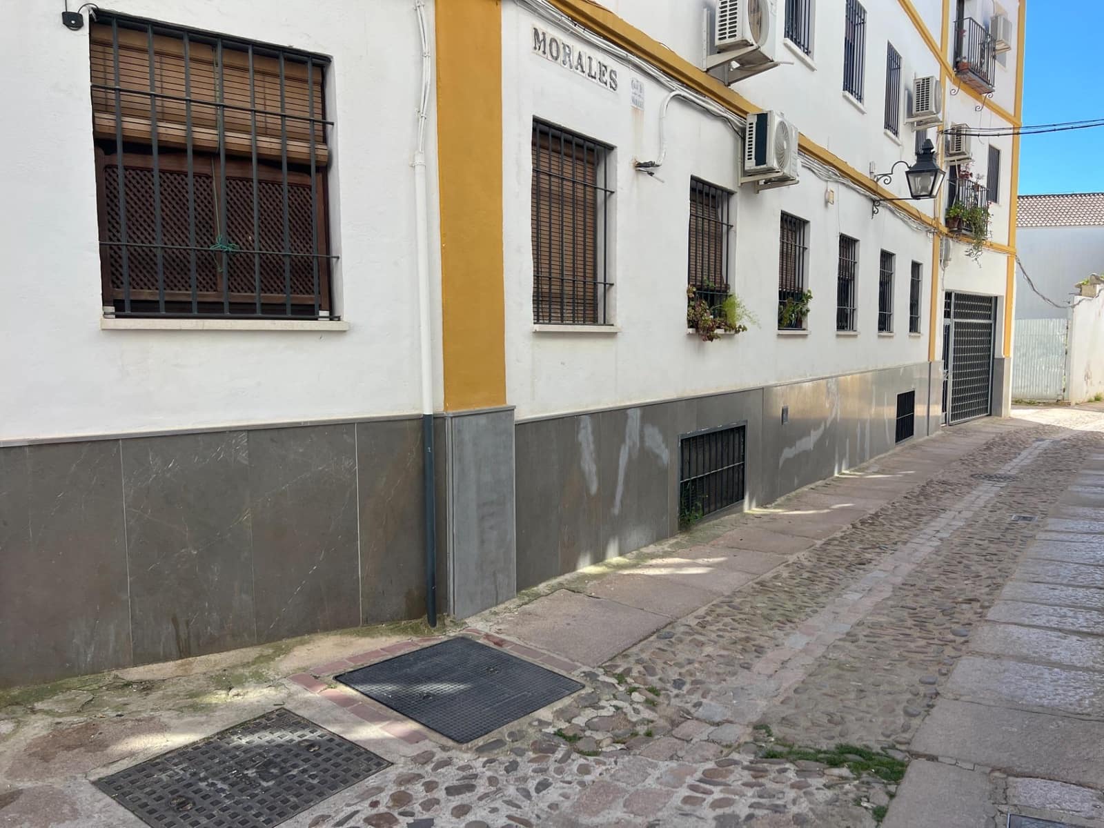 Komercyjne na sprzedaż w Miasto Kordoba - 100 000 € (Ref: 9797340)