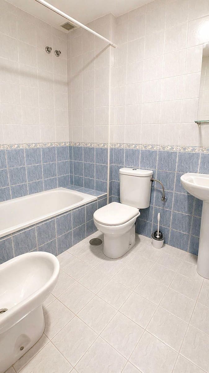 2 bedroom Flat for rent in Chilches with garage - € 800 (Ref: 9812322)