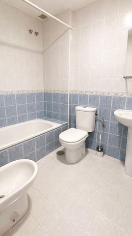 2 bedroom Flat for rent in Chilches, Vélez-Málaga with garage - € 800 (Ref: 9812322)