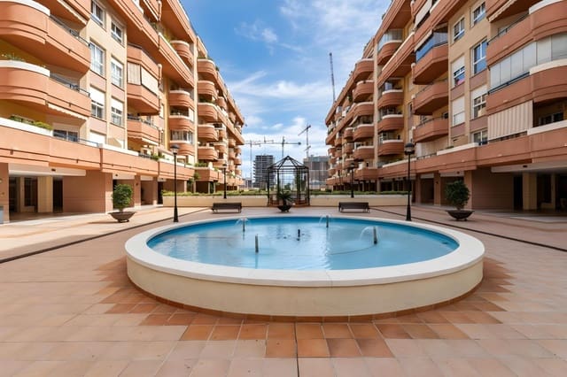 3 sovrum Lägenhet till salu i Finca El Pato, Málaga stad med pool garage - 600 000 € (Ref: 9812323)