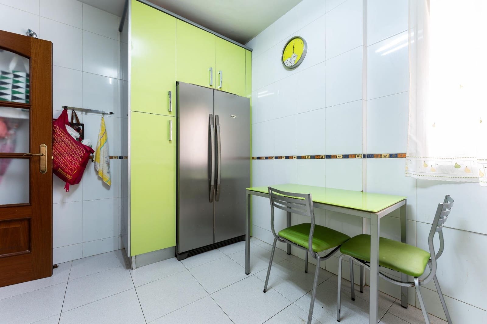 3 bedroom Apartment for sale in Malaga city with pool garage - € 600,000 (Ref: 9812323)