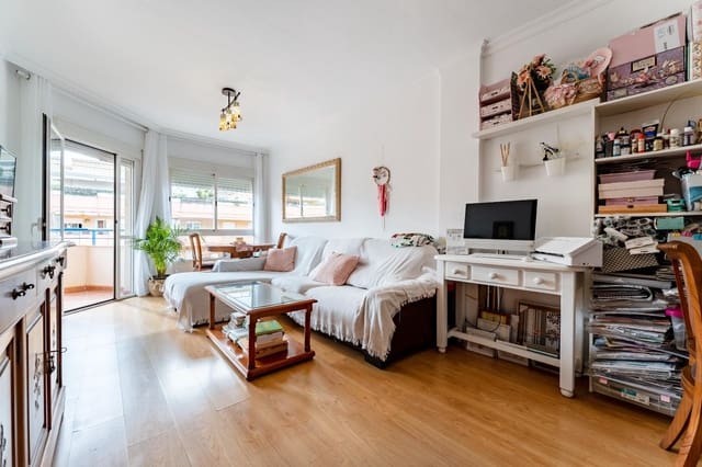 3 sovrum Lägenhet till salu i Finca El Pato, Málaga stad med pool garage - 600 000 € (Ref: 9812323)