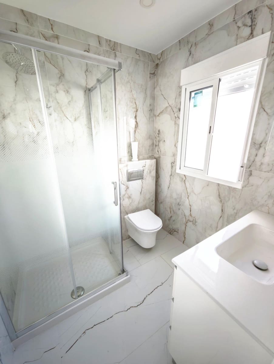 4 bedroom Apartment for sale in Alhaurin el Grande - € 295,000 (Ref: 9820407)