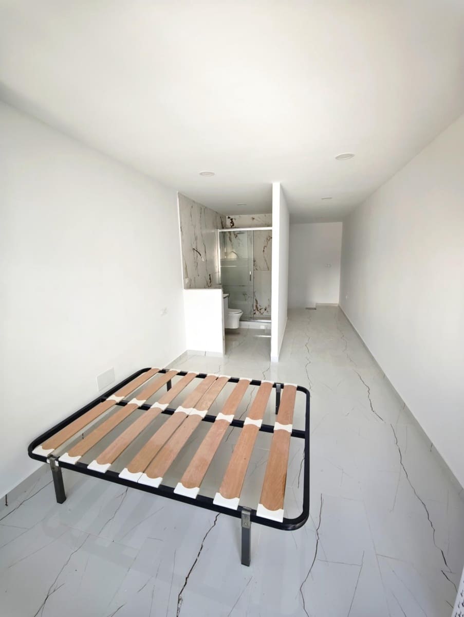 4 bedroom Apartment for sale in Alhaurin el Grande - € 295,000 (Ref: 9820407)