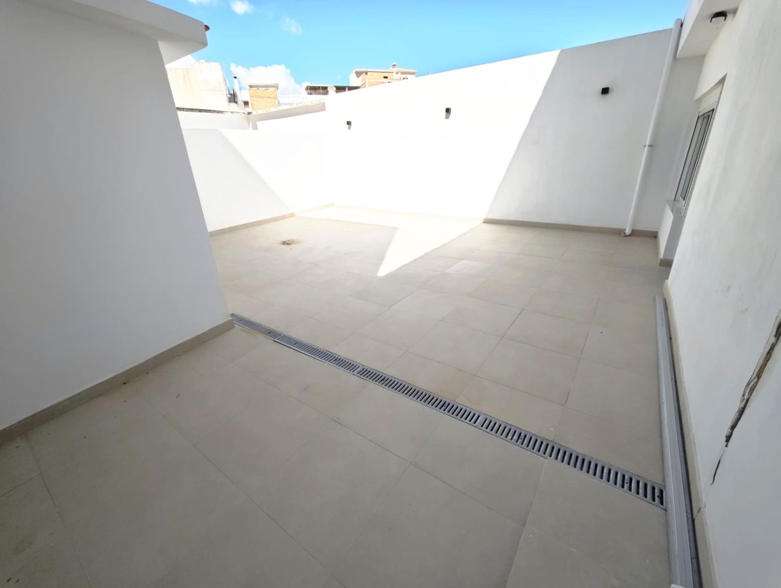 4 bedroom Apartment for sale in Alhaurin el Grande - € 295,000 (Ref: 9820407)