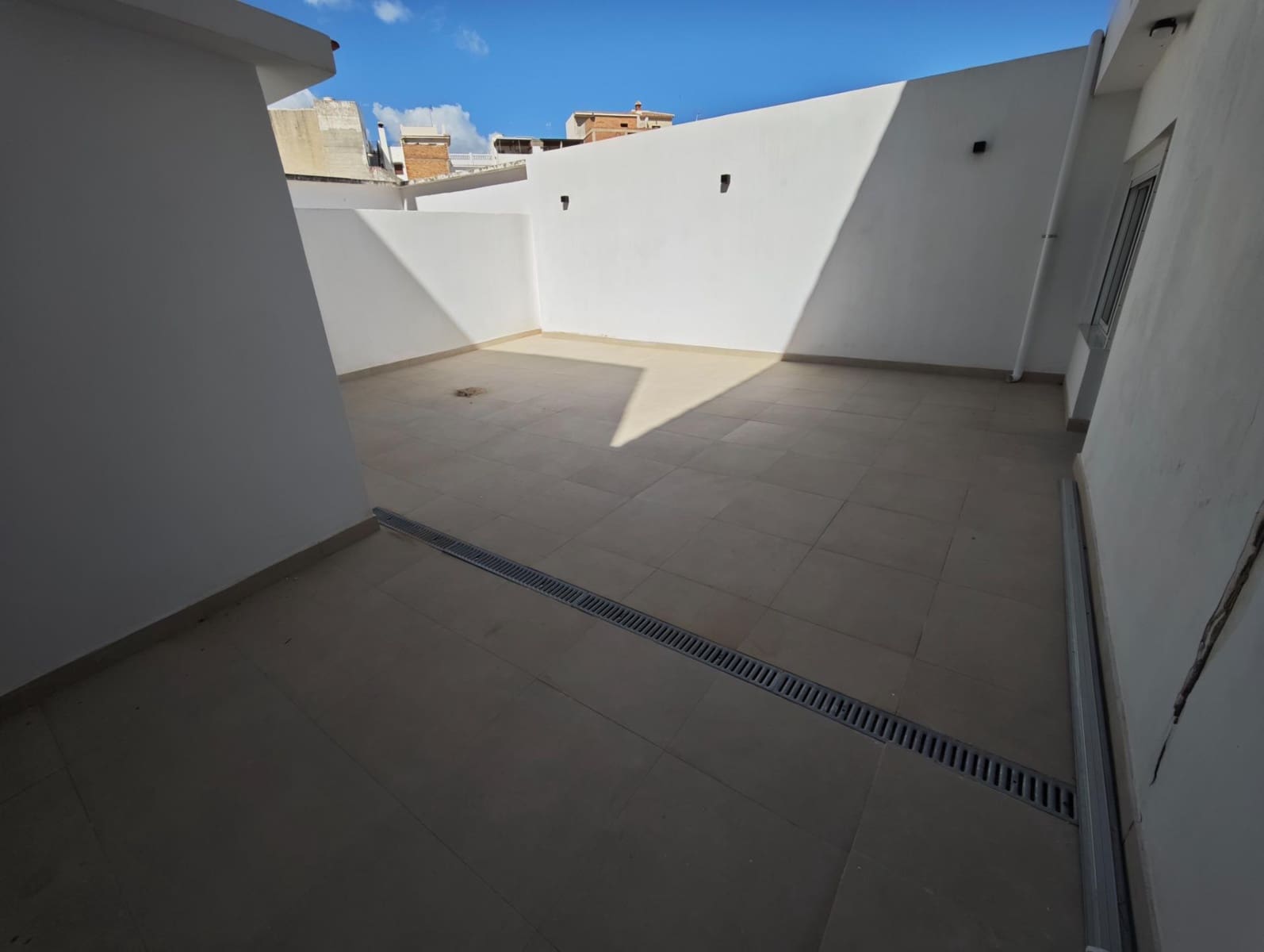 4 bedroom Apartment for sale in Alhaurin el Grande - € 295,000 (Ref: 9820407)