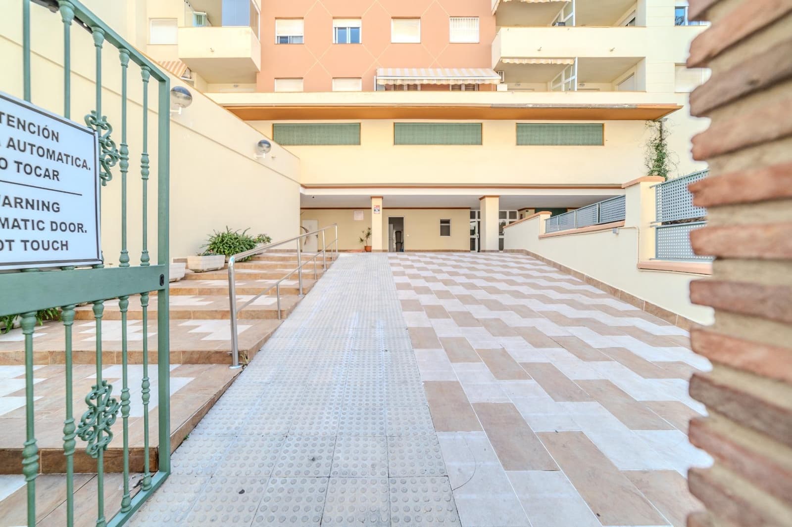 2 soverom Penthouse til salgs i Fuengirola med svømmebasseng - € 450 000 (Ref: 9833921)