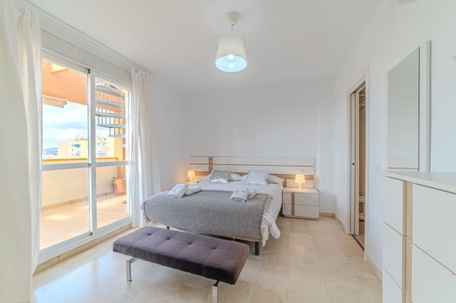 2 chambre Penthouse à vendre à Centro ciudad, Fuengirola avec piscine - 450 000 € (Ref: 9833921)