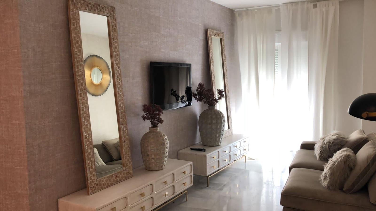 Appartement de 2 chambres à louer à Malaga ville avec garage - 1 350 € (Ref: 9833923)