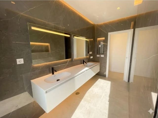 6 chambre Villa/Maison à vendre à Nueva Atalaya, Estepona avec piscine garage - 1 950 000 € (Ref: 9836581)