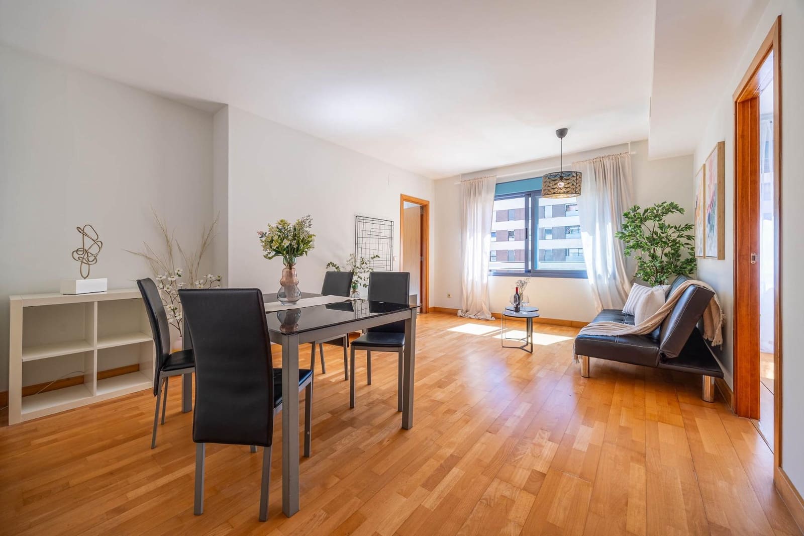 1 soverom Leilighet til salgs i Malaga by med garasje - € 330 000 (Ref: 9836582)