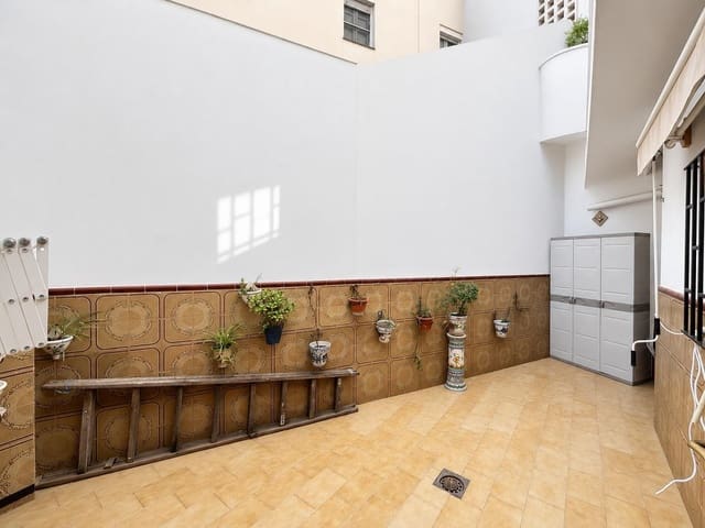 3 sypialnia Dom na sprzedaż w La Trinidad, Miasto Málaga - 345 000 € (Ref: 9836583)