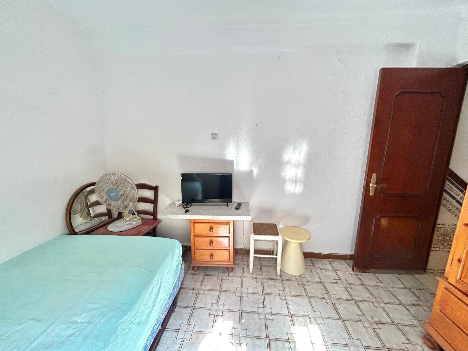 3 bedroom Townhouse for sale in Malaga city - € 345,000 (Ref: 9836583)