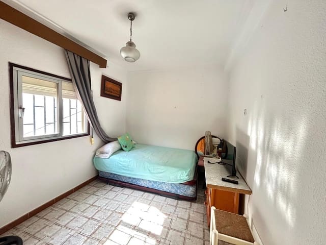 3 sypialnia Dom na sprzedaż w La Trinidad, Miasto Málaga - 345 000 € (Ref: 9836583)