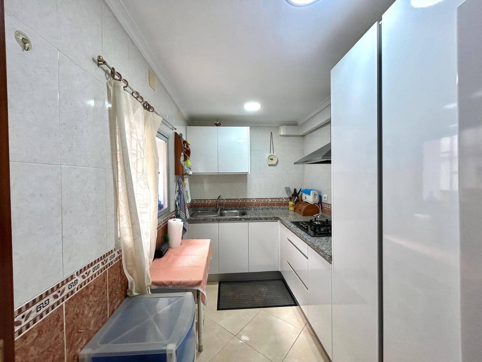 3 bedroom Townhouse for sale in Malaga city - € 345,000 (Ref: 9836583)