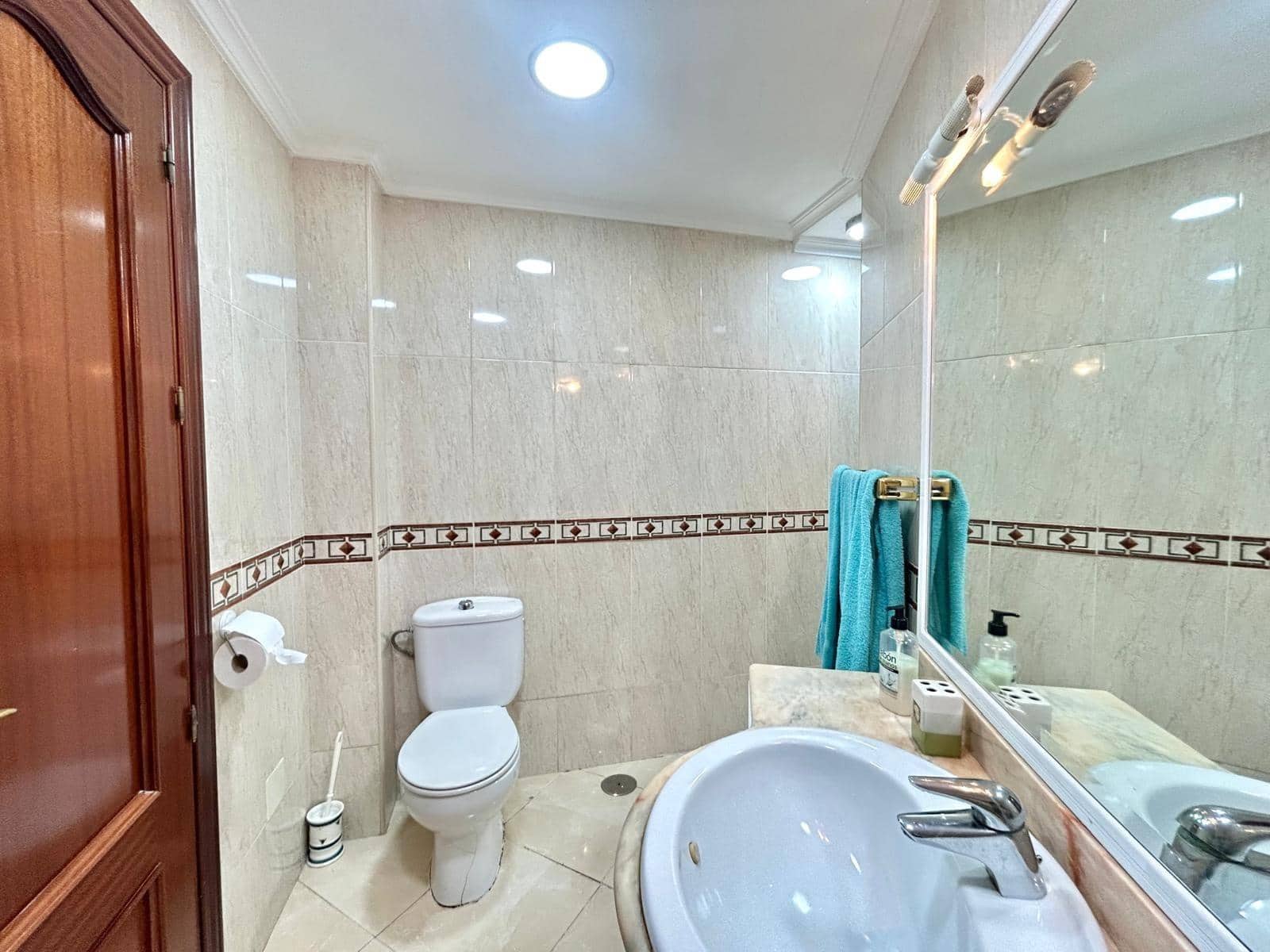 3 bedroom Townhouse for sale in Malaga city - € 345,000 (Ref: 9836583)