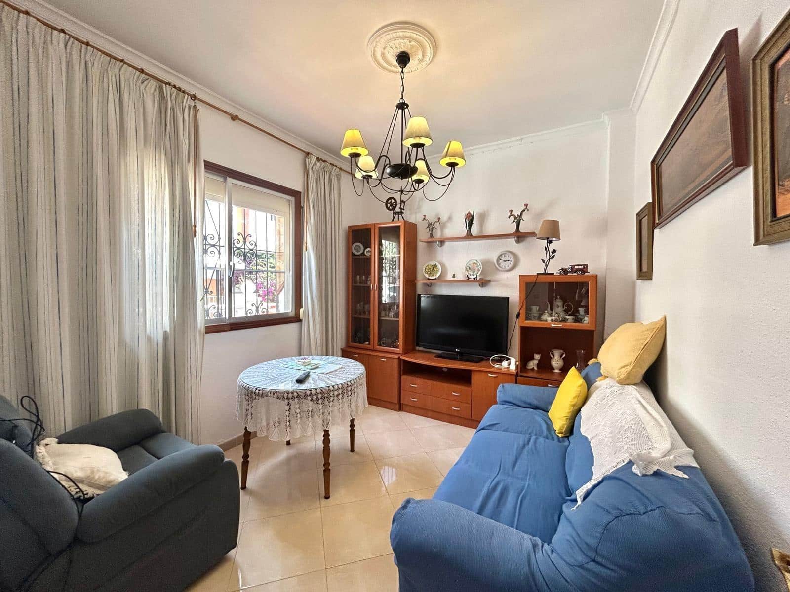 3 bedroom Townhouse for sale in Malaga city - € 345,000 (Ref: 9836583)