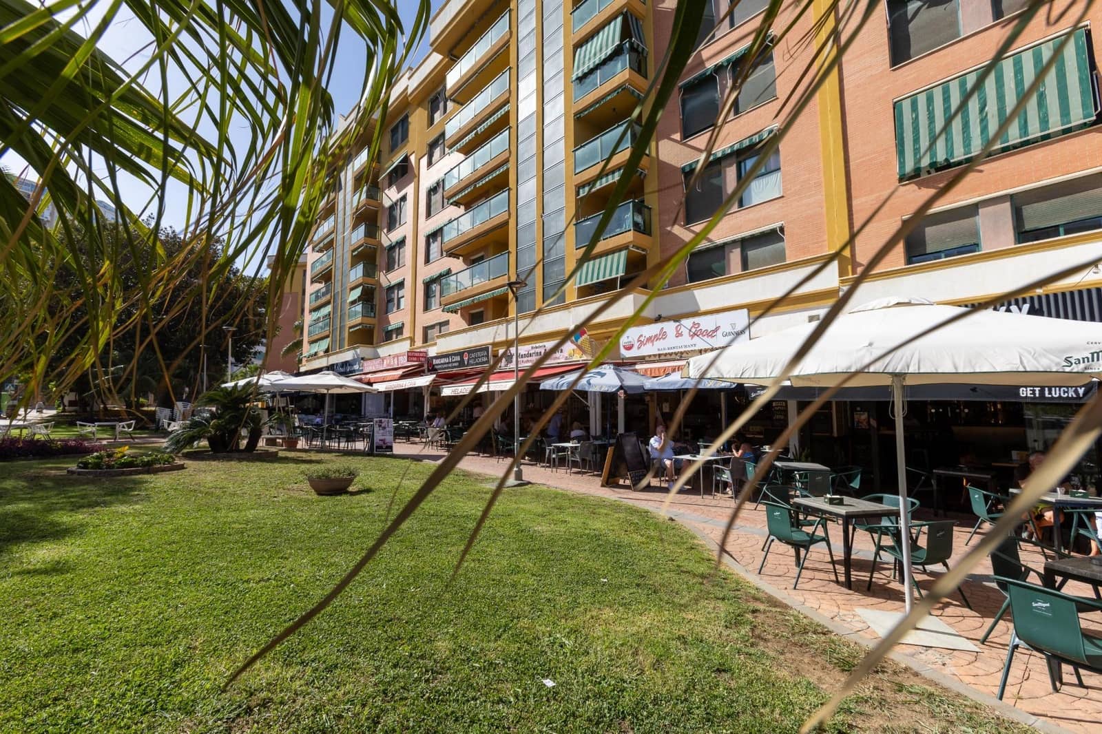 Erhverv til salg i Torremolinos - € 730.000 (Ref: 9839531)
