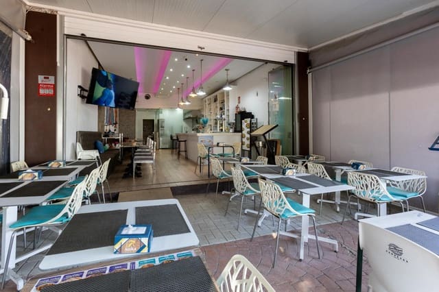Comercial para venda em Torremolinos - 670 000 € (Ref: 9839531)