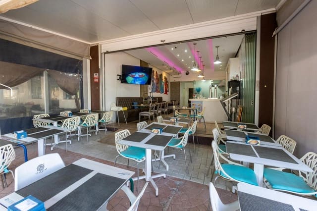 Comercial para venda em Torremolinos - 670 000 € (Ref: 9839531)