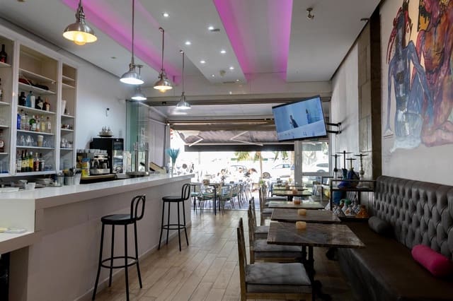 Comercial para venda em Torremolinos - 670 000 € (Ref: 9839531)