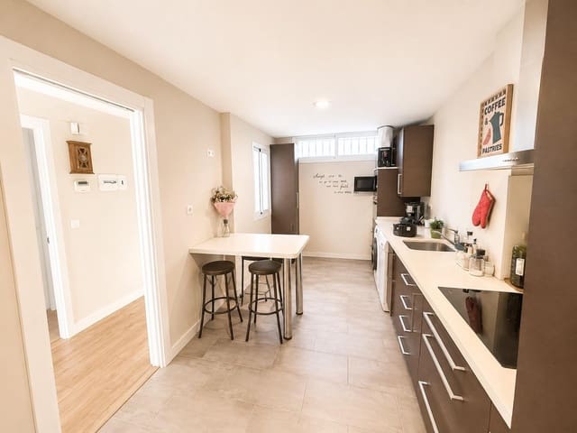 7 slaapkamer Rijtjeshuis te koop in Rincón de la Victoria met zwembad garage - € 620.000 (Ref: 9851957)